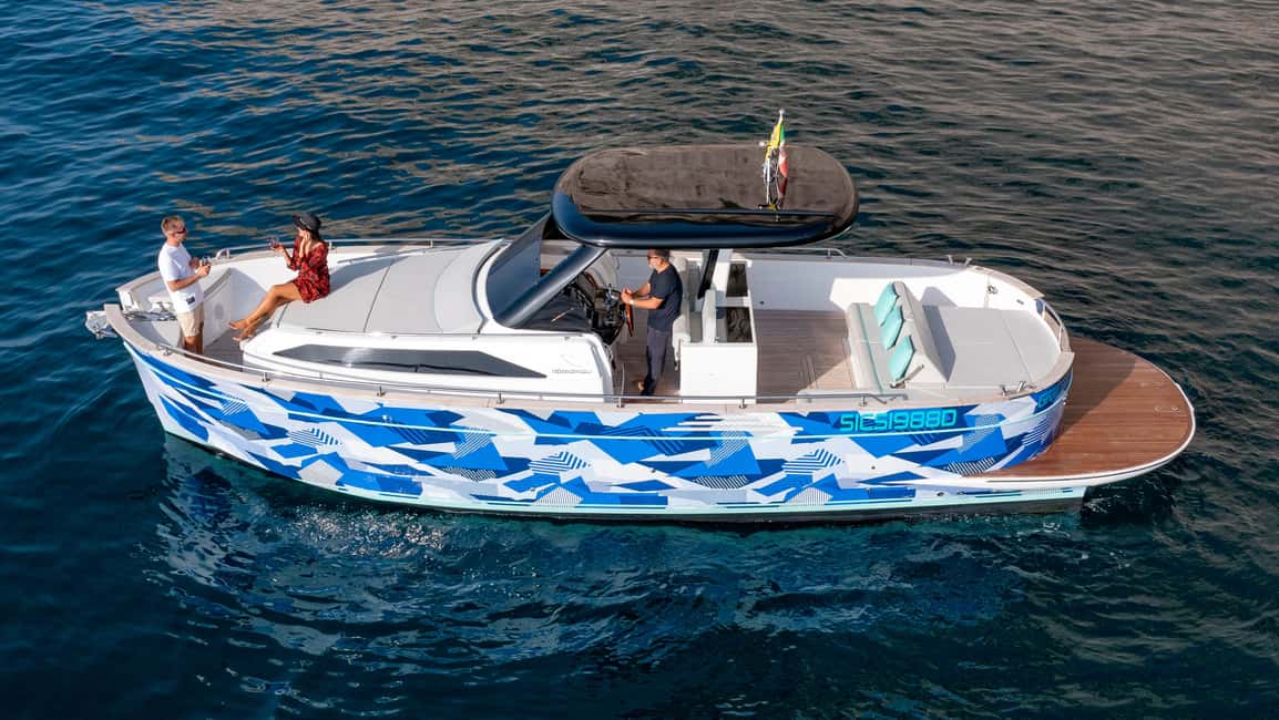 image n.3 of Capri private boat tour from sorrento on Gozzo 35 activity in Anacapri, uploaded by supplier