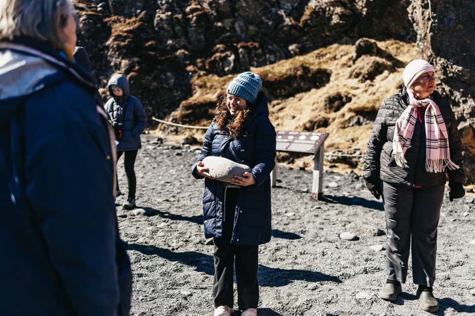bild nr.15 av Reykjavik: Snaefellsnes & Mt. Kirkjufell Guidad tur med minibuss aktivitet i Hellnar, uppladdad av arrangören