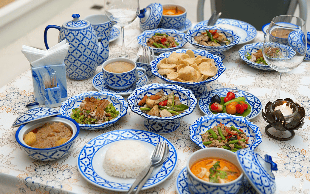 image n.3 of Bangkok: Calypso with Thai Classical Dance activity in Bangkok, uploaded by supplier