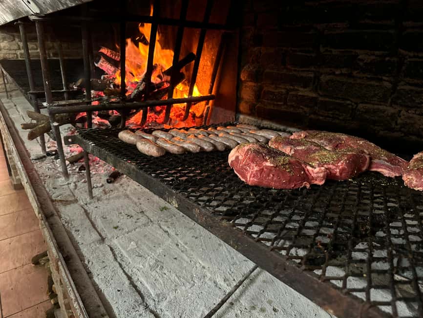 Immagine nº 3 di Scopri come preparare l'autentico asado uruguaiano attività a Dipartimento di Montevideo, caricata dal fornitore