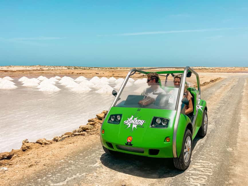 imagem n.5 de Ilha do Sal: Excursão guiada de 2 horas num carro falante atividade em Sal, carregada pelo fornecedor