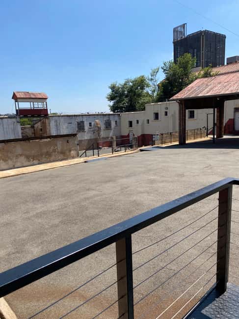 imagem n.26 de Joanesburgo: Excursão de 1 dia com o Soweto e o Museu do Apartheid atividade em Joanesburgo, carregada pelo fornecedor
