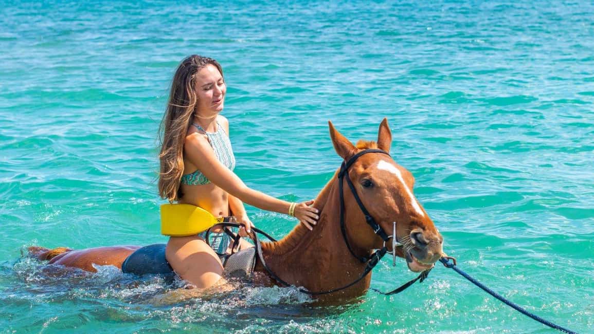 imagem n.2 de Montego Bay/Negril/Lucea: Passe de Aventura com Acesso Total atividade em Negril, carregada pelo fornecedor