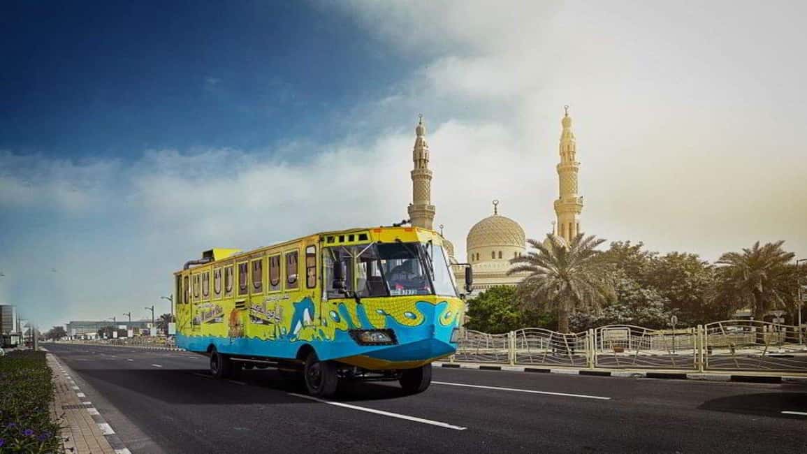 image n.15 of Dubai: Old town tour with Wonder Bus, souks, Creek and Guide activity in Dubai, uploaded by supplier