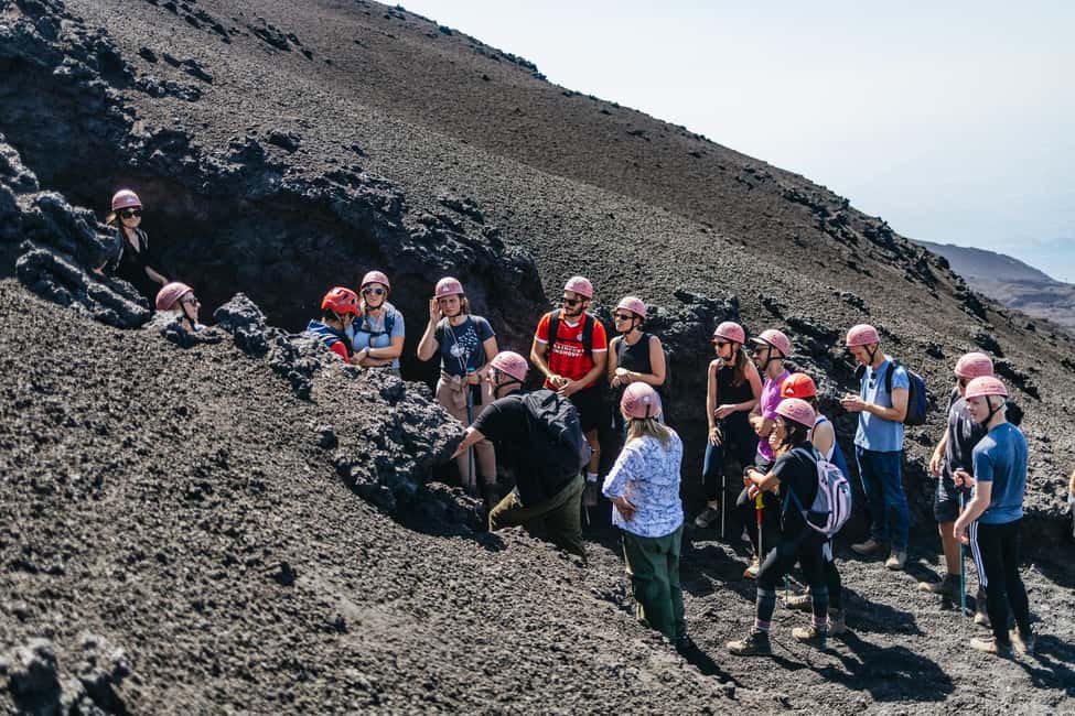 afbeelding n.10 van Etna: trektocht naar de topkraters met vulkaangids 3350 m activiteit in Catania, geüpload door aanbieder
