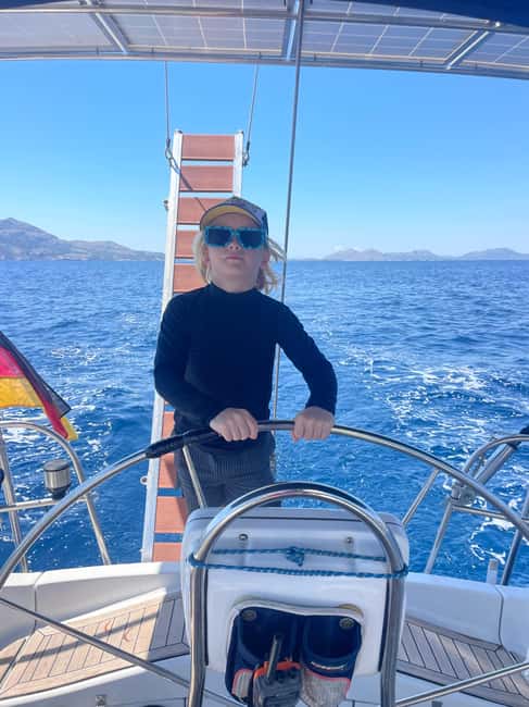image n.29 of Alcudia: Sailing Yacht Excursion with Wine & Tapas activity in Balearic Islands, uploaded by supplier