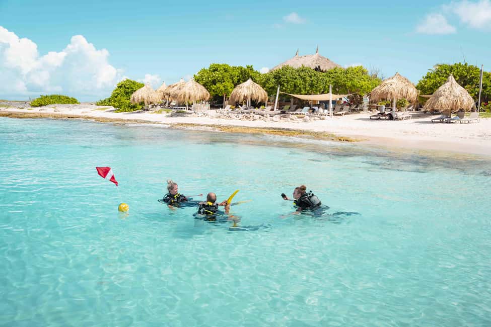 afbeelding n.6 van Curaçao: Klein Curaçao-jachttocht met toegang tot strandhuis activiteit in Curaçao, geüpload door aanbieder