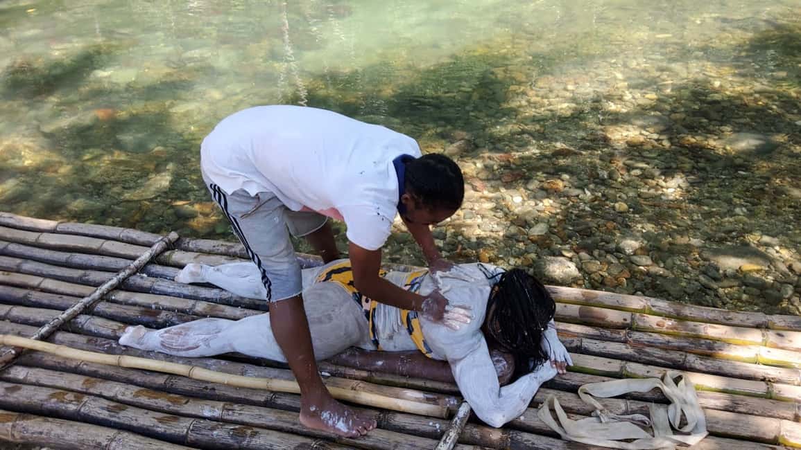 imagem n.4 de Rafting em Bambu e Massagem com Calcário em Montego Bay atividade em Letes, carregada pelo fornecedor