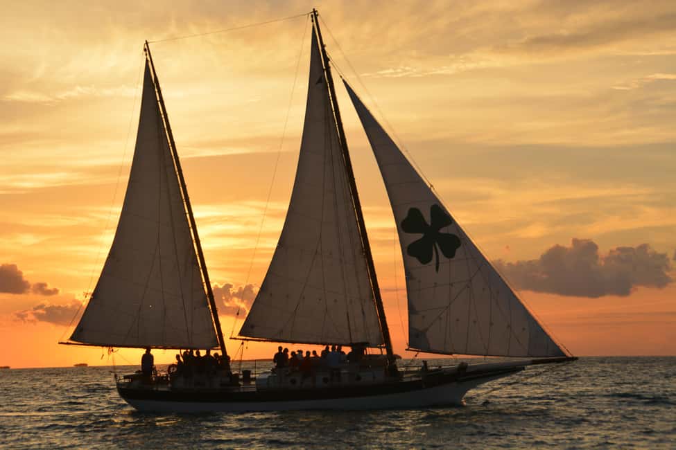 imagen n.º 3 de La Goleta Appledore Star de Cayo Hueso Navega al Atardecer con Champán actividad en Cayo Hueso, subida por el proveedor