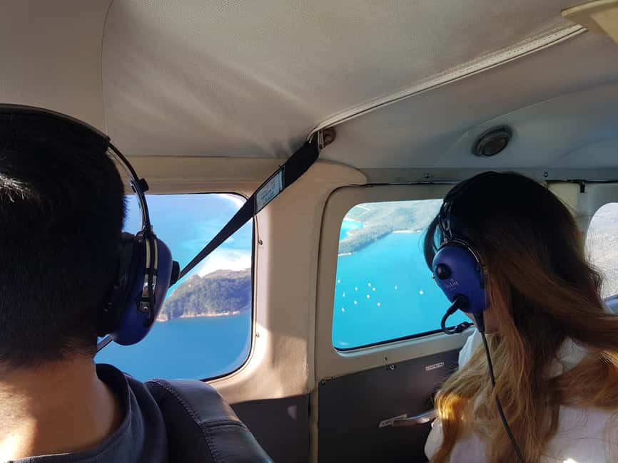 imagen n.º 4 de Airlie Beach Vuelo panorámico a las Islas Whitsunday y Heart Reef actividad en Queensland, subida por el proveedor