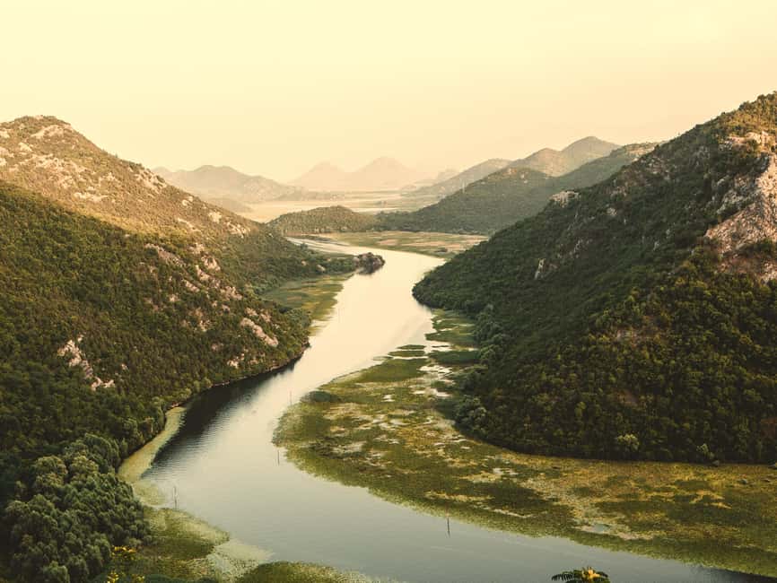 Bild Nr. 3 von Virpazar: Geführte Kreuzfahrt auf dem Skadar-See und dem Fluss Crnojevića Aktivität in Kreis Shkodra, hochgeladen vom Anbieter