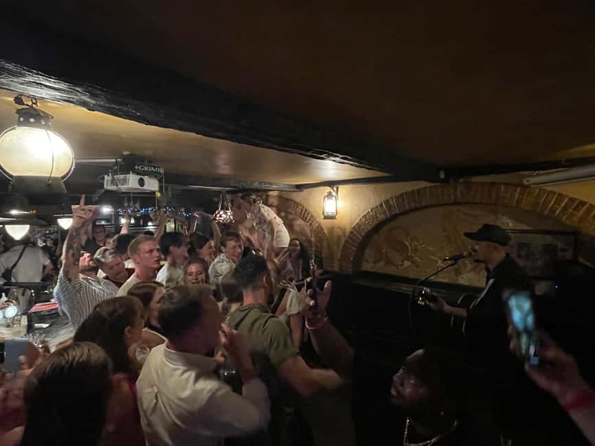 Image N°18 de Tournée des bars internationaux à Lille avec shots gratuits et jeux amusants activité à Lille, publiée par le prestataire