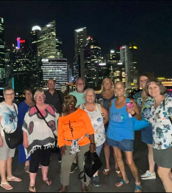 image n.4 of Night Wonders : Best River Cruise, 2 Light Shows Merlion activity in Singapore, uploaded by supplier