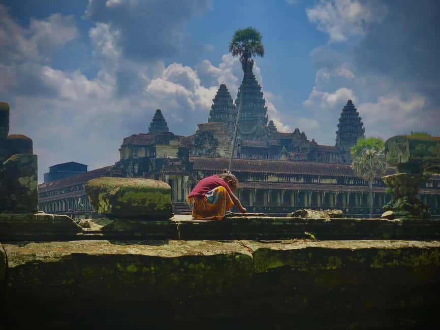 image n.4 of One-Day Small Circuit Tour: Angkor Wat, Bayon, Ta Prohm activity in Siem Reap, uploaded by supplier