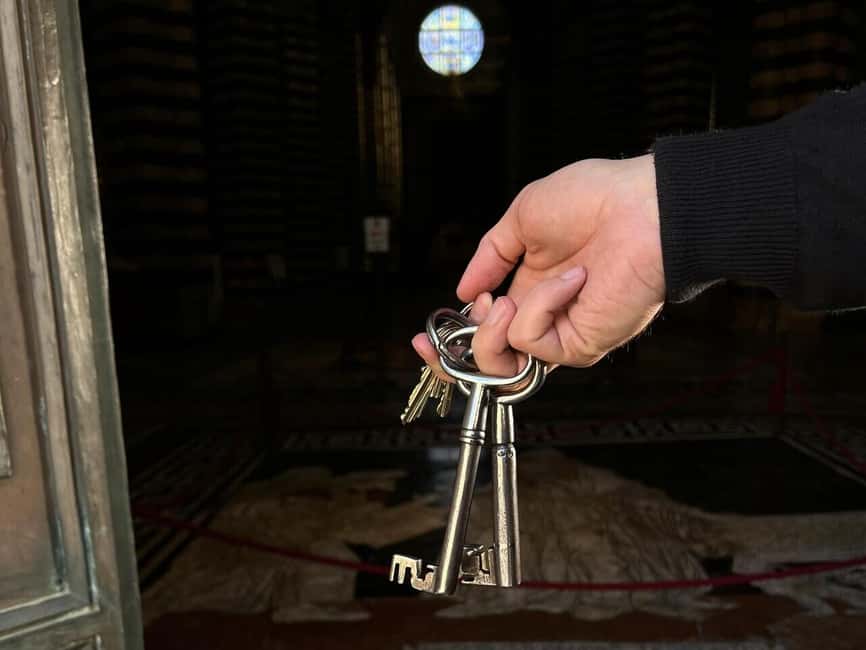 imagen n.º 1 de Siena: visita exclusiva por la mañana a la catedral con el Clavigero. actividad en Siena, subida por el proveedor