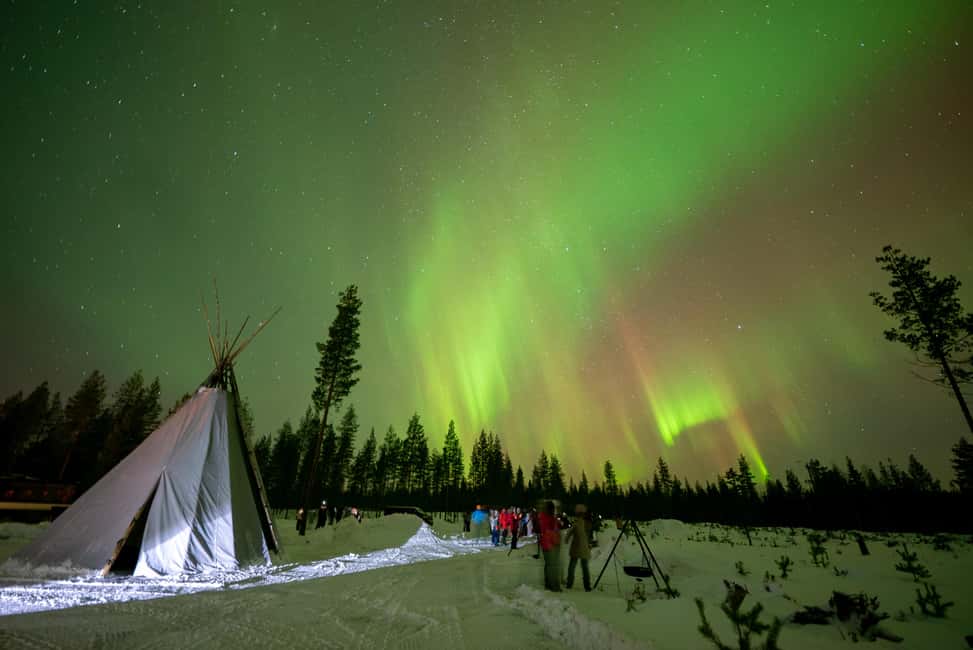 image n.6 of Rovaniemi: Lapland Northern Lights Tour with BBQ activity in Rovaniemi, uploaded by supplier