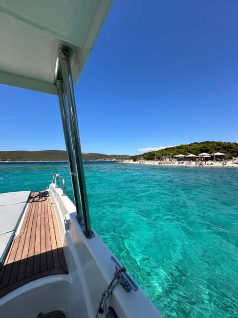 Image N°6 de Split : visite d'une jounée des 5 îles à la grotte bleue, Vis et Hvar activité à Split, publiée par le prestataire