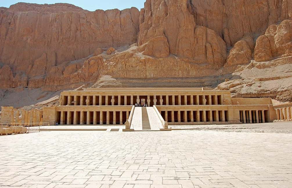image n.3 of Guided tour to West Bank visit Valley of the Kings activity in Luxor, uploaded by supplier