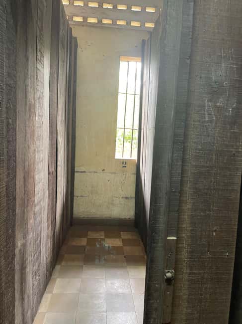 Image N°26 de Phnom Penh : Les champs de la mort et le musée du génocide de Tuol Sleng activité à Phnom Penh, publiée par le prestataire
