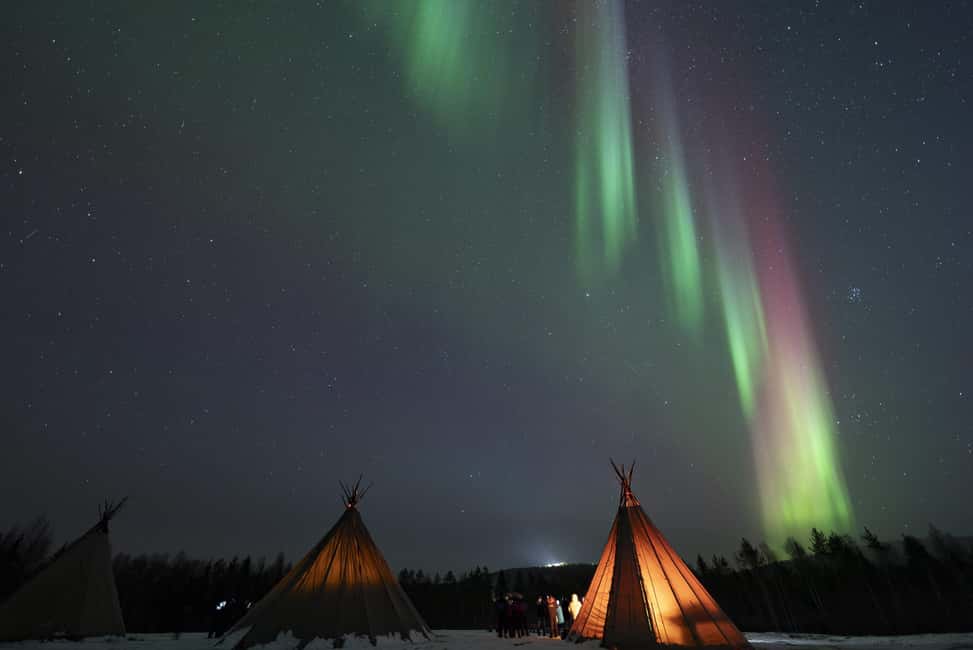 image n.1 of Rovaniemi: Lapland Northern Lights Tour with BBQ activity in Rovaniemi, uploaded by supplier