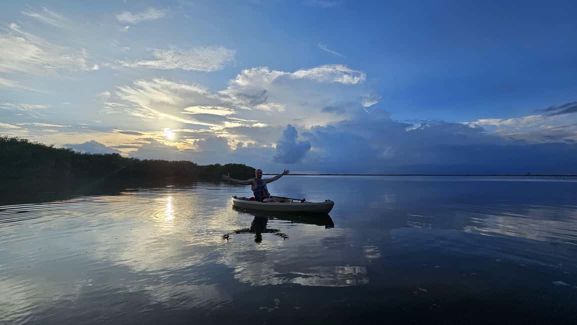 imagen n.º 11 de Cancún: Excursión en Kayak por la Laguna Nichupté actividad en Cancún, subida por el proveedor