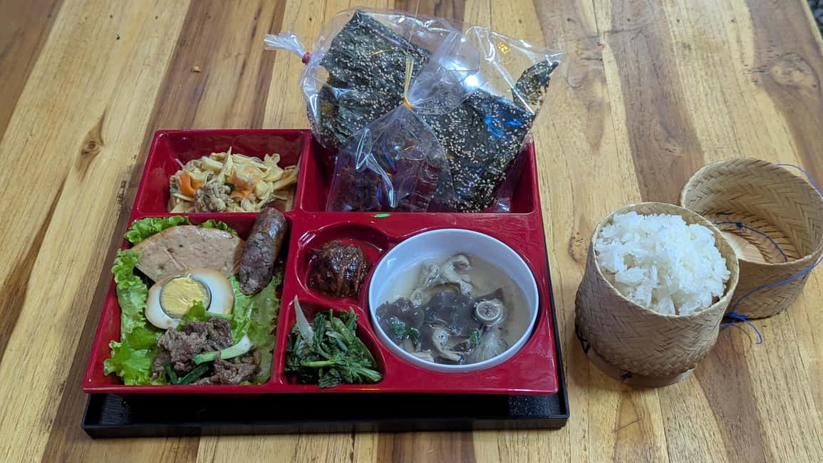 imagen n.º 4 de De Luang Prabang a Nong Khiaw: Crucero por el río, excursión y cascada actividad en Provincia de Luang Prabang, subida por el proveedor