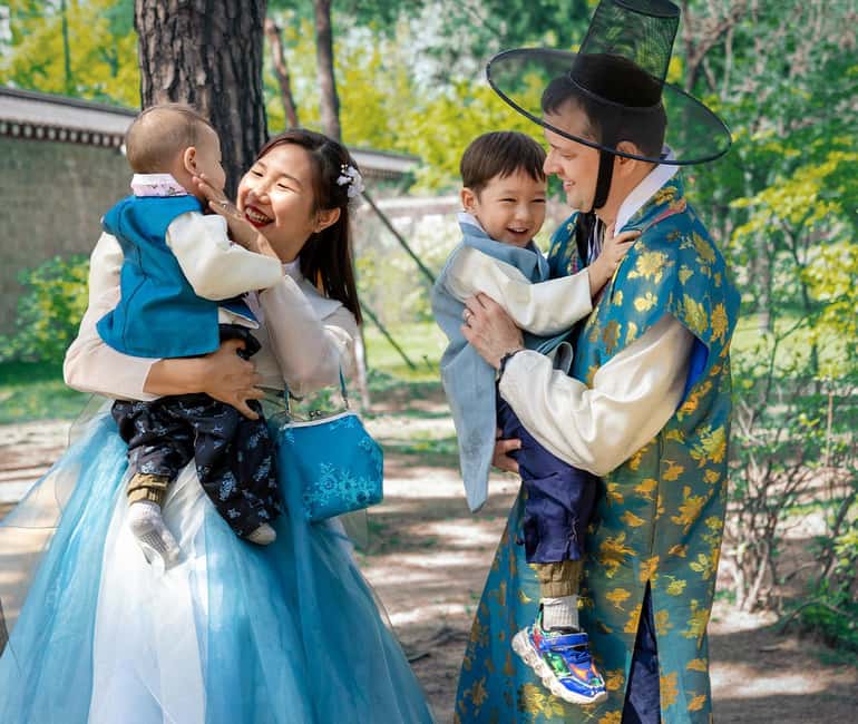 Image N°10 de Séoul : Location de Hanbok avec entrée au Palais Gyeongbokgung activité à Séoul, publiée par le prestataire