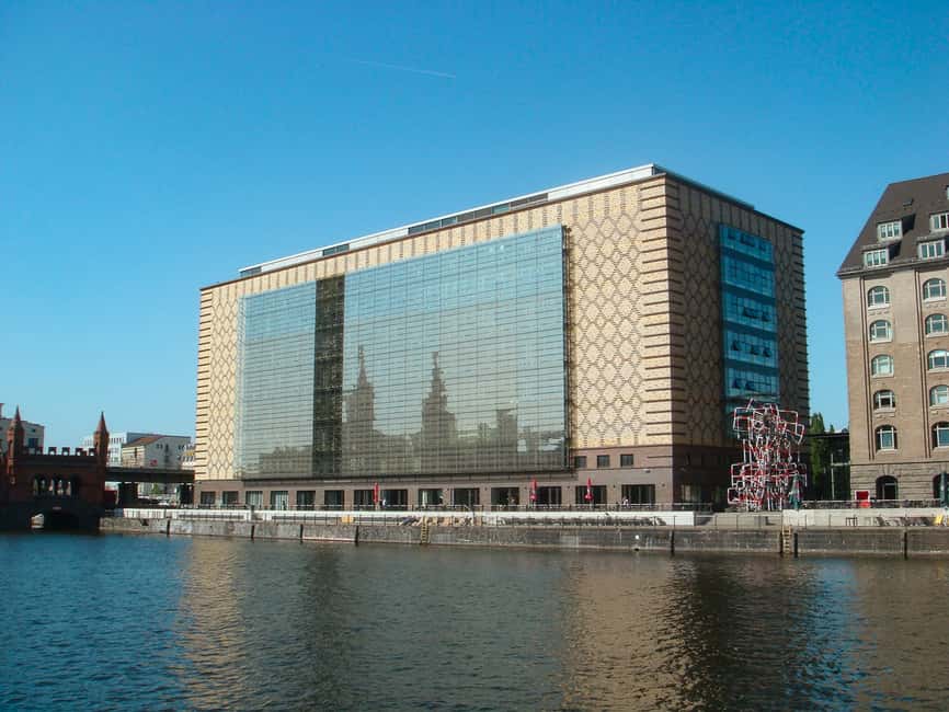 imagen n.º 18 de Berlín: Crucero de 2,5 horas en barco por el lado Este con comentarios actividad en Berlín, subida por el proveedor