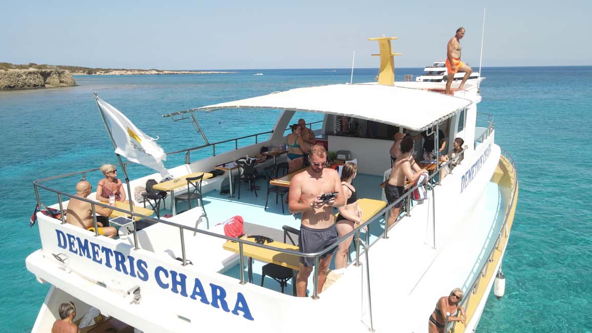 Image N°15 de Au départ de Paphos : visite du Lagon Bleu avec BBQ et prise en charge à l'hôtel activité à Geroskipou, publiée par le prestataire