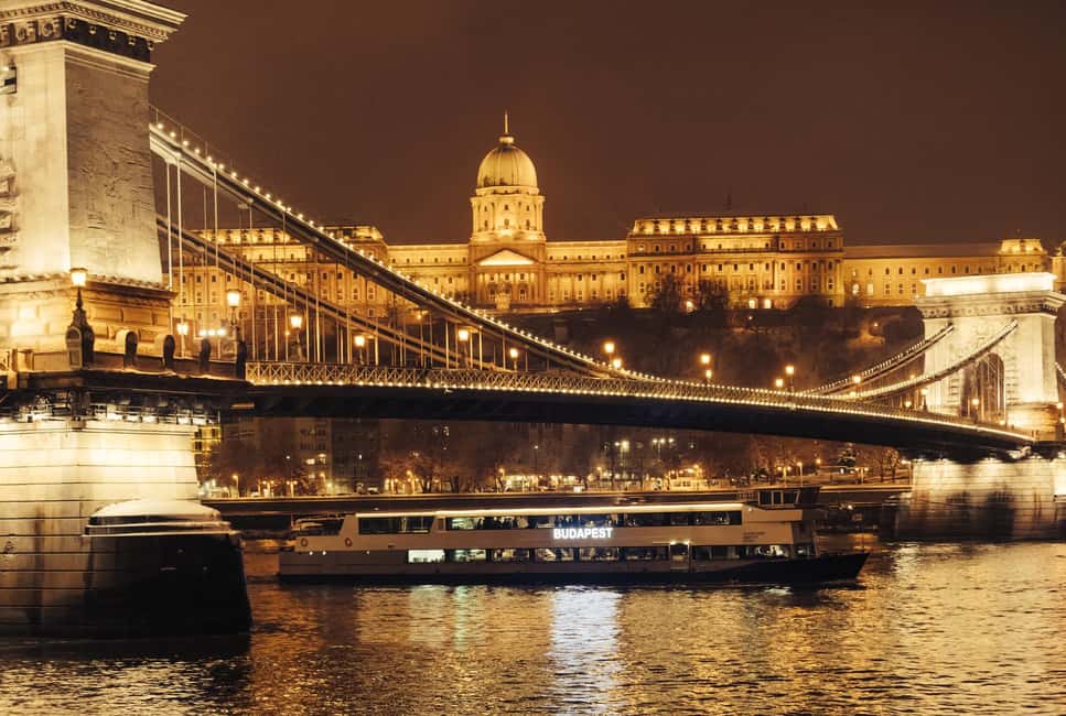 image n.3 of Budapest: By Night Sightseeing Cruise with Welcome Drink activity in Budapest, uploaded by supplier