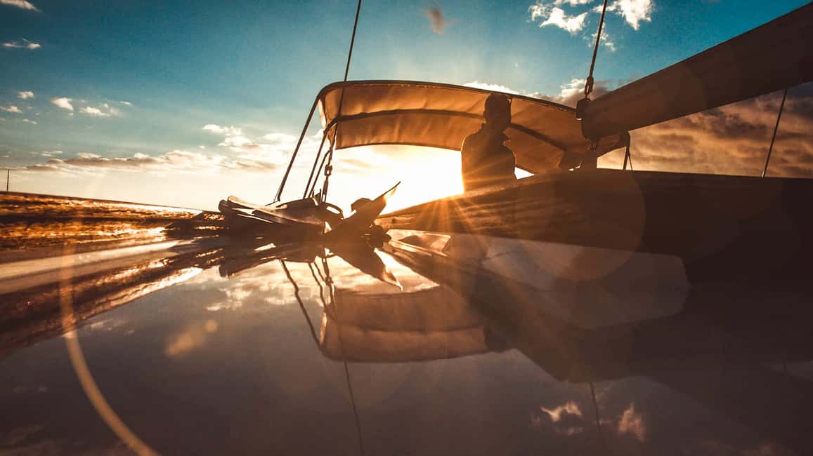 Immagine nº 5 di Funchal: tour in barca a vela al tramonto attività a Câmara de Lobos, caricata dal fornitore