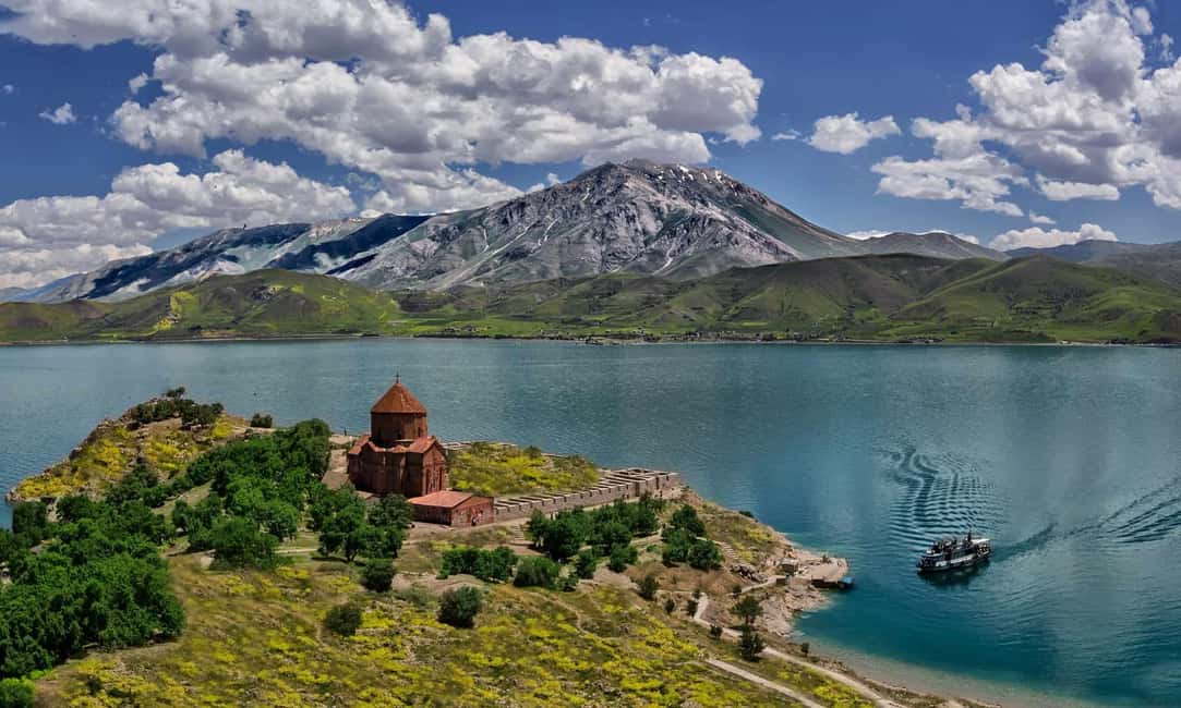 image n.3 of From Tbilisi : Dilijan, Lake Sevan, and Yerevan City Tour activity in Yerevan, uploaded by supplier