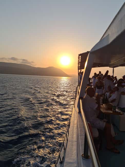 Image N°22 de Au départ de Paphos : visite du Lagon Bleu avec BBQ et prise en charge à l'hôtel activité à Geroskipou, publiée par le prestataire