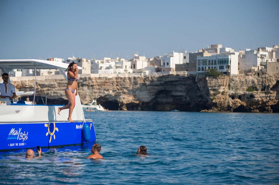 Image N°14 de Polignano a Mare : Excursion en bateau écologique avec plongée en apnée et grottes activité à les Pouilles, publiée par le prestataire