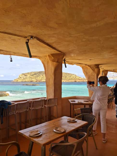 Image N°44 de TOUR DES INCONTOURNABLES D'IBIZA : Du patrimoine de l'Unesco aux plus belles plages activité à Ibiza (ville), publiée par le prestataire