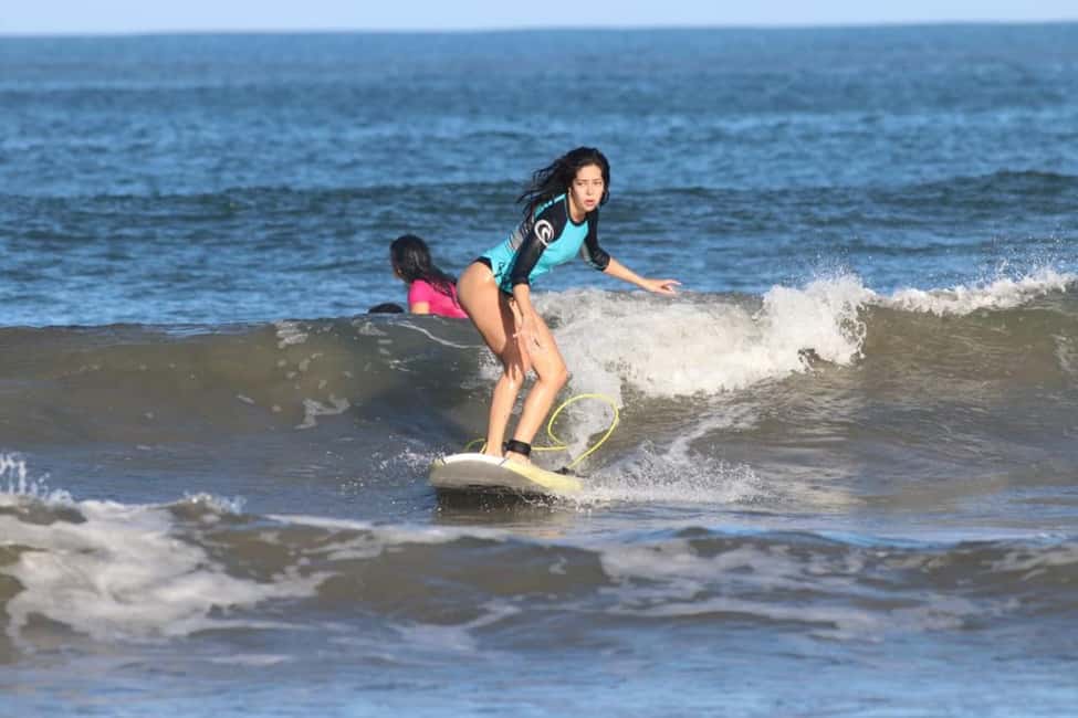 Immagine nº 2 di Spiaggia di Tamarindo: la migliore lezione di surf attività a Tamarindo, caricata dal fornitore