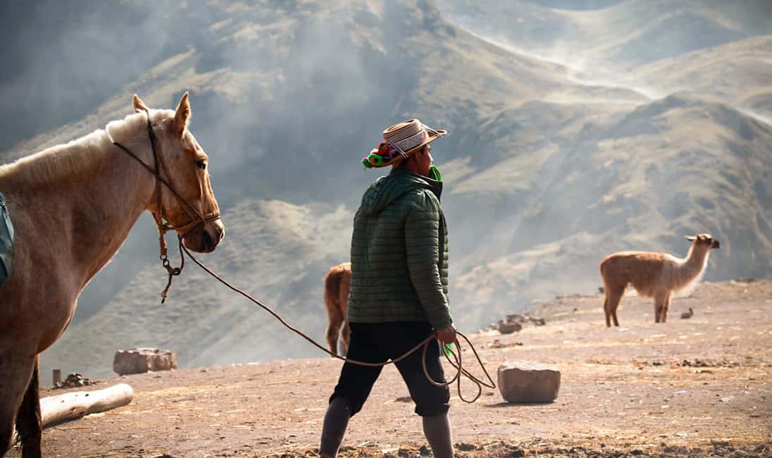 imagem n.5 de Cusco: Tour particular à Montanha Arco-Íris e ao Vale Vermelho atividade em Avanos, carregada pelo fornecedor