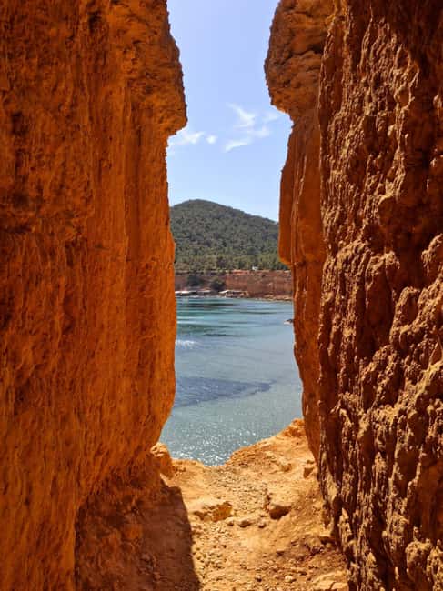 Image N°50 de TOUR DES INCONTOURNABLES D'IBIZA : Du patrimoine de l'Unesco aux plus belles plages activité à Ibiza (ville), publiée par le prestataire
