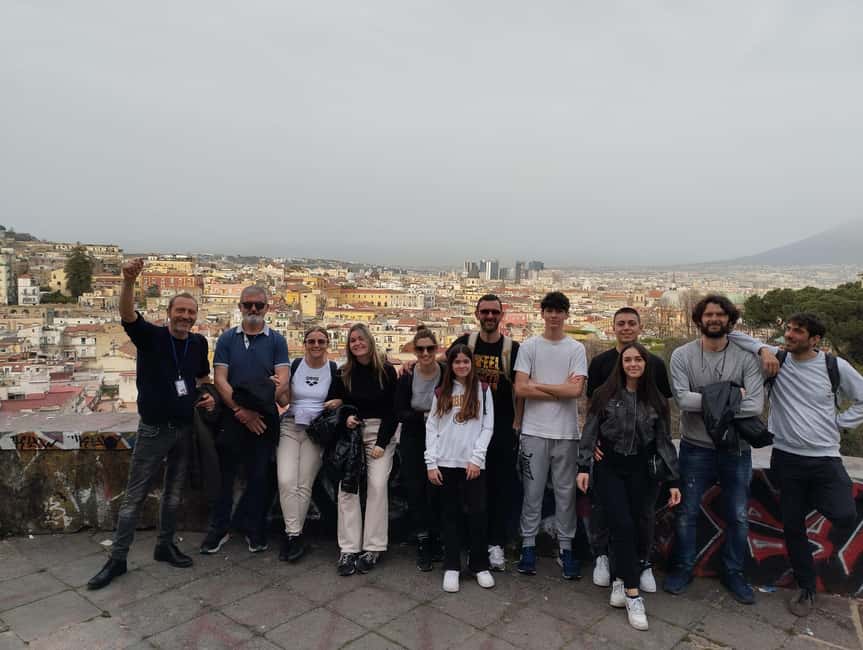 Immagine nº 1 di Tour panoramico a piedi di Napoli attraverso la scala La Pedamentina attività a Napoli, caricata dal fornitore