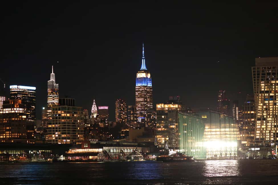 image n.5 of New York: Grand Mariner New Year's Eve Cruise with Fireworks activity in New York City, uploaded by supplier