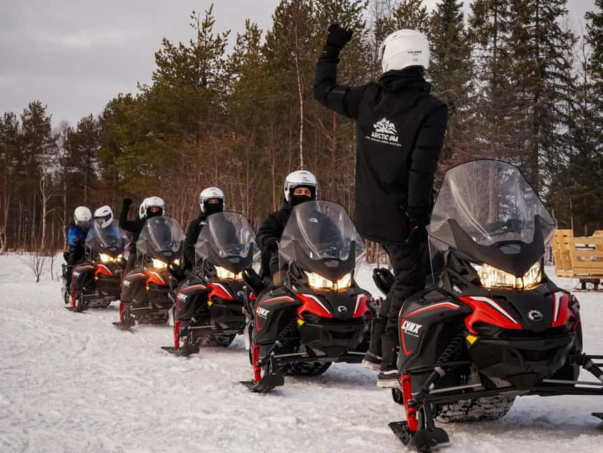 bild nr.4 av Rovaniemi: Guidad snöskotersafari i vildmarken och grillning aktivitet i Rovaniemi, uppladdad av arrangören