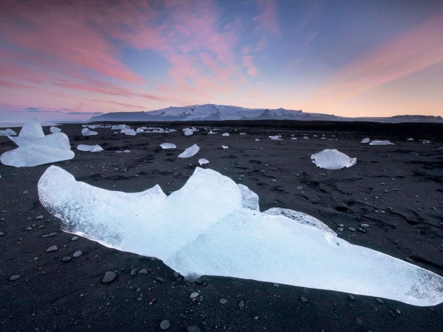 bild nr.4 av Diamond Beach & Jökulsárlón Glacier Exklusiv dagstur aktivitet i Norðurland eystra (Nordöstra regionen), uppladdad av arrangören