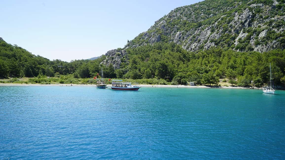 Antalya içindeki Antalya/Kemer: Çamur Banyolu Porto Genoese Tekne Turu etkinliğinin tedarikçi tarafından yüklenen 5 no'lu görseli