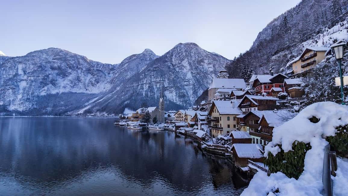 image n.7 of Private Melk Hallstatt, Salzburg tour from Vienna activity in Salzburg, uploaded by supplier