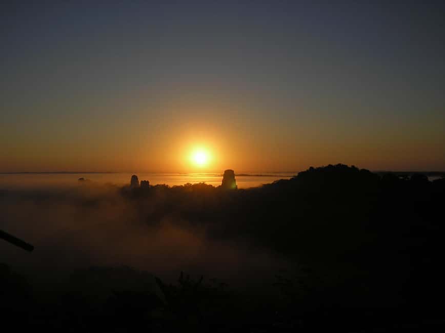 afbeelding n.2 van Vanuit Flores: Tikal Ruïnes Zonsopgang Rondleiding activiteit in Flores, Guatemala, geüpload door aanbieder