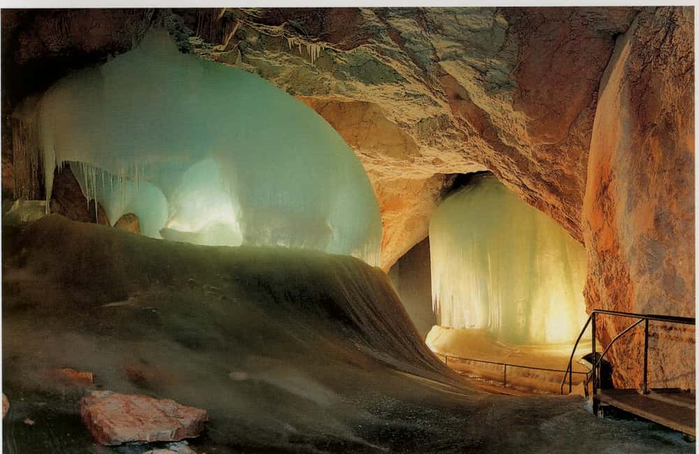image n.3 of From Prague: Dachstein and Hallstatt with Ice Cave Tour activity in Margaret River, uploaded by supplier