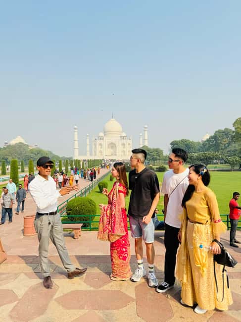 imagen n.º 1 de Taj Mahal, Fuerte, Baby Taj y Mehtab Bagh Tour privado de la ciudad actividad en Agra, subida por el proveedor