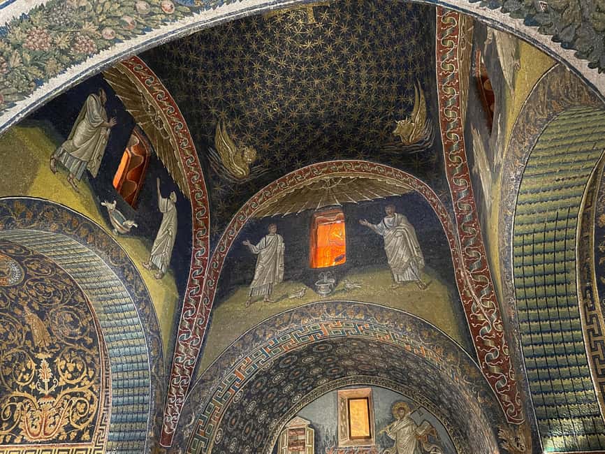 Immagine nº 19 di Ravenna: tour privato esclusivo a piedi con un esperto locale attività a Ravenna, caricata dal fornitore