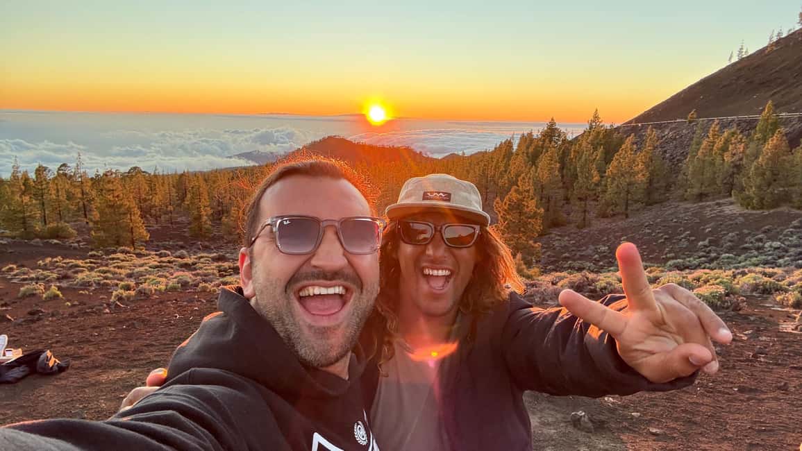 image n.7 of Tenerife: Teide Sunset Adventure with Picnic & Stargazing activity in Santa Cruz de Tenerife, uploaded by supplier