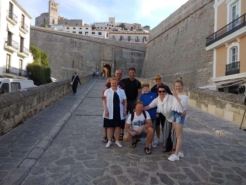 Image N°15 de TOUR DES INCONTOURNABLES D'IBIZA : Du patrimoine de l'Unesco aux plus belles plages activité à Ibiza (ville), publiée par le prestataire